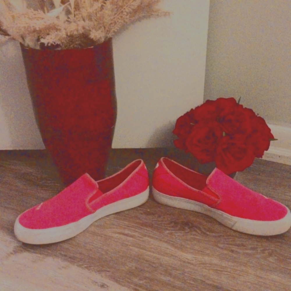 PUMA hot pink slip on shoes size 7.5 ππ» - Picture 5 of 5